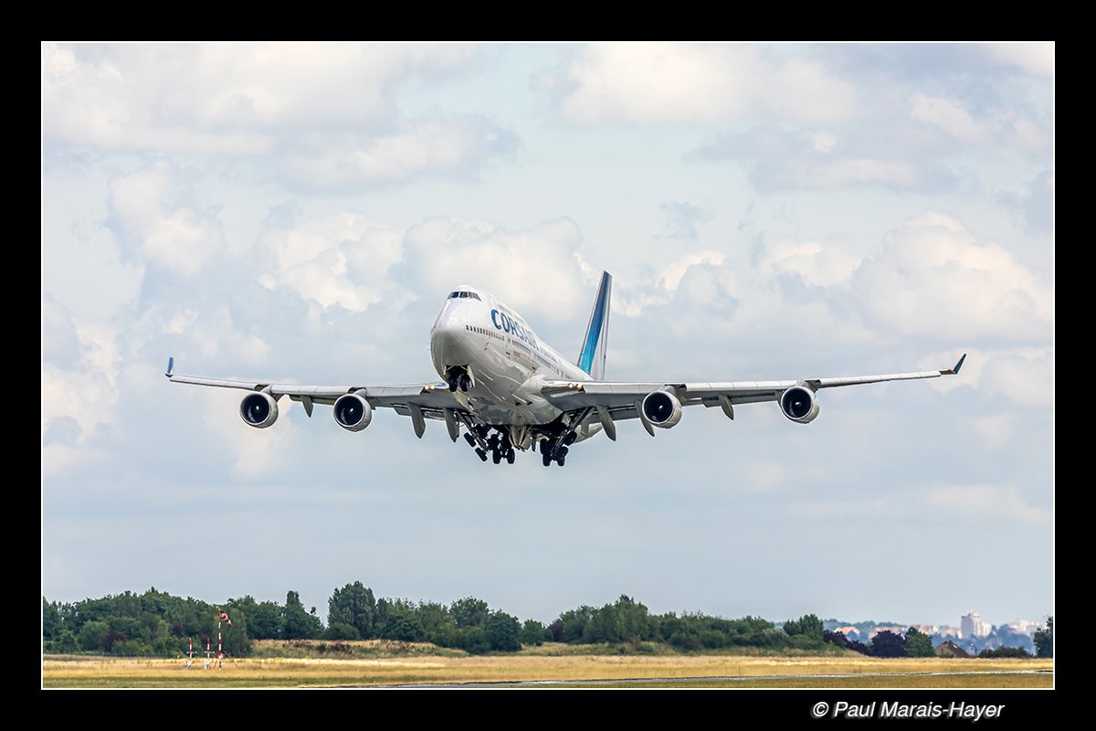 AF001's tweet photo. The Queen nous dit adieu #ORLY
@CorsairFr
#corsair F-GTUI
@ParisAeroport
#ByeBye747
@AvgeeksFR
@alixcharly77
dernier low-pass ! #aviationphotography https://t.co/4GiibhhJqj