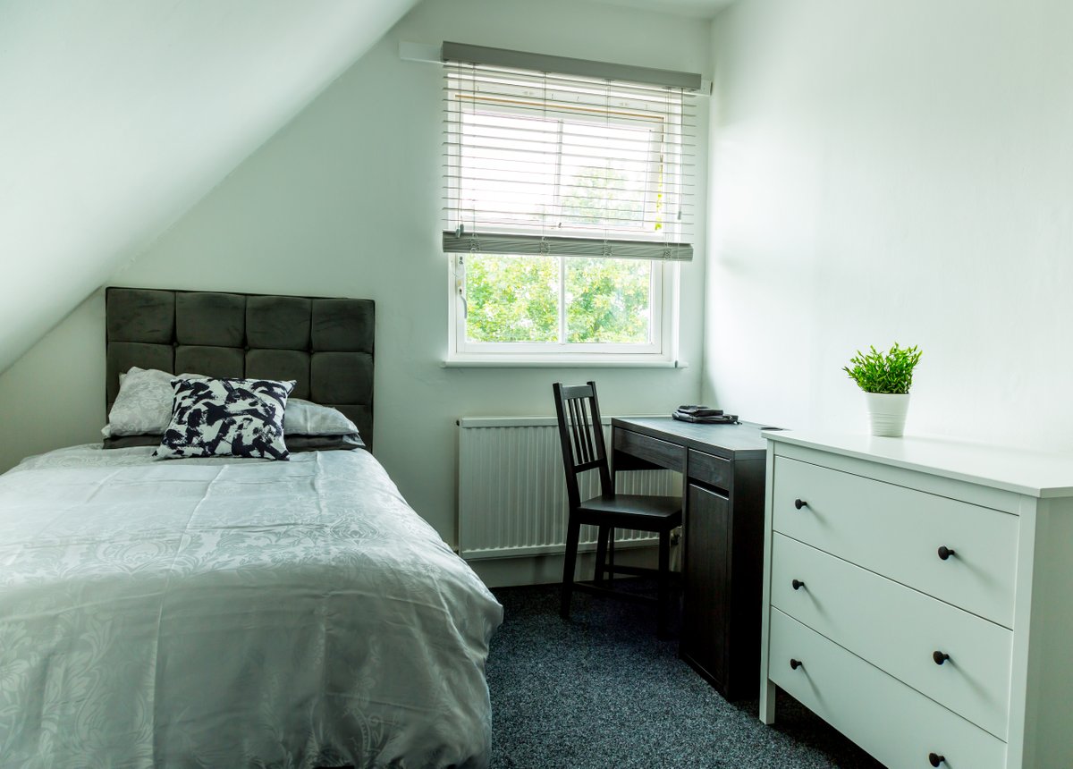 GordonMoodyOrg's tweet image. We welcomed 2 new residents to our newly refurbished treatment centre in Beckenham and will welcome 2 more today. Huge achievement by all involved to get back up and running. If you are seeking treatment for gambling addiction you can apply for a place at gordonmoody.org.uk