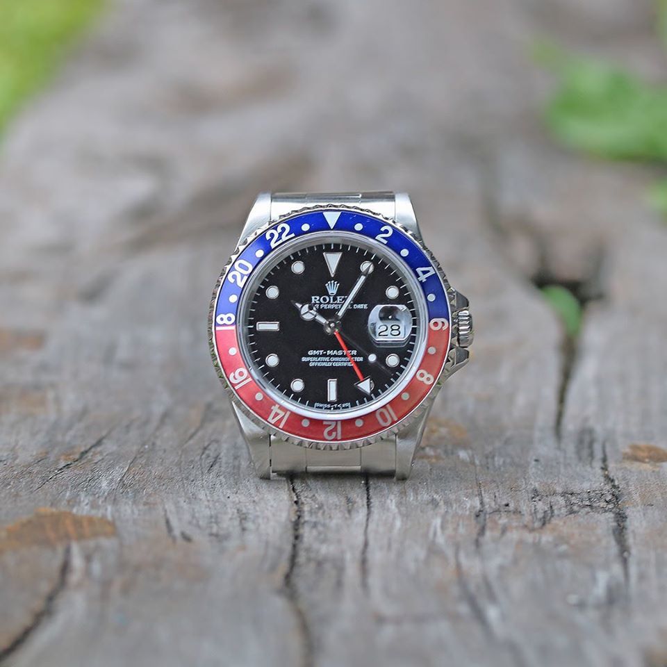 kyotoya78's tweet photo. #Rolex #GMT Master 16700 #PepsiBEZEL
ギャランティーには1991年10月に香港で販売された記載があります。1990年から製造されたGMTマスターI Ref.16700は、カレンダーのクイックチェンジ機能を備え操作性に優れるモデルです。
https://t.co/gtgwtLdVLI
#時計怪獣集まれ #時計好きな人と繋がりたい https://t.co/vAEvtFJjfd