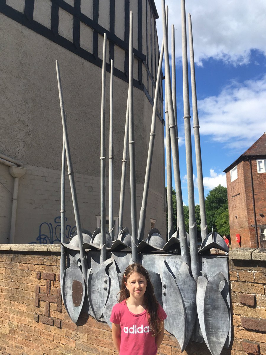 dinxminx77's tweet photo. History with Ella at Fort Royal Park and around the Commandery yesterday to continue the English Civil War topic @LyppardMissBird @LyppardSchool https://t.co/YitwiujBZS