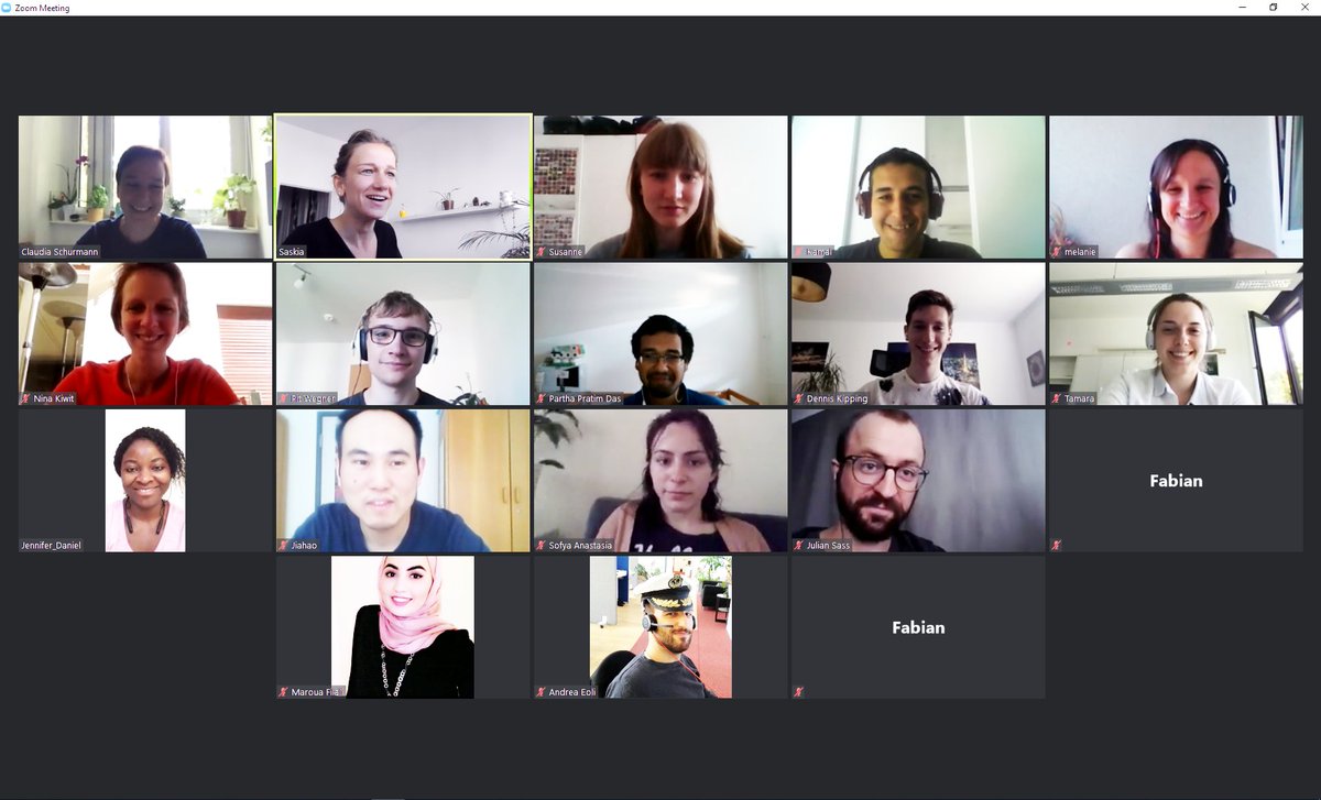 Interested in analyzing your personal genome? 🧬Then join our #DigitalHealth Master Program <a href="/HPI_DE/">Hasso-Plattner-Institut</a> bit.ly/2B7gS49 This morning our enrolled students learned about the biological aspects of using personal genome information in #HealthCare and biomedical research.
