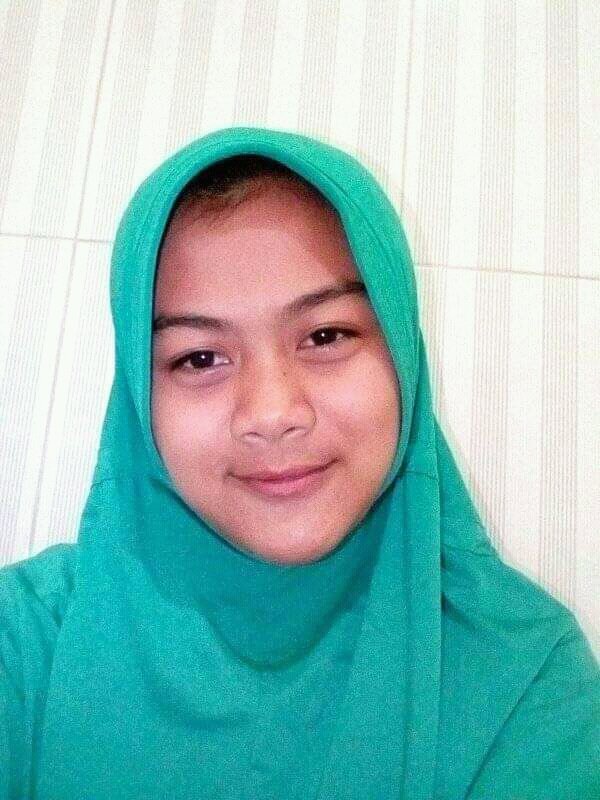 BangtSuka's tweet photo. Senyumin ajh
#jilbob 
#jilbabngentot https://t.co/r8hnJkuete