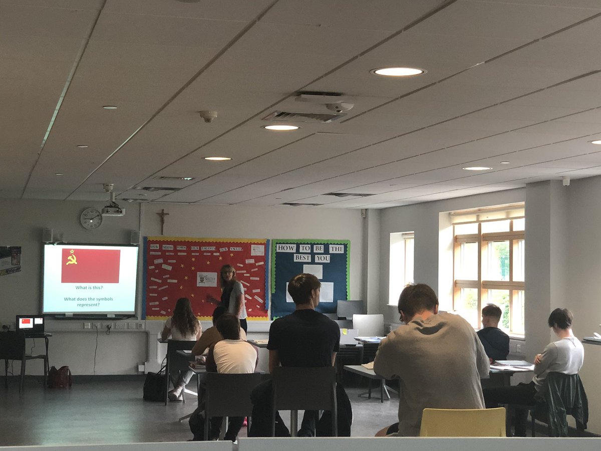 Exciting times with the first lesson back for our Year 12 historians this morning 🥰 #BecketSixth #workhard #staysafe #morelessonscomingsoon