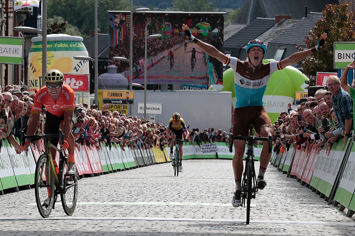 Alles komt goed, @StadGbergen ! Zaterdag 3 oktober eindigt de BinckBank Tour opnieuw met een rit over de Muur en finish op de Vesten. Wie herinnert zich de fantastische van finale vorig jaar met <a href="/OliverNaesen/">Oliver naesen</a>, @gregvanavermaet en <a href="/LaurensDePlus/">Laurens De Plus</a> niet? We kijken er nu al naar uit!