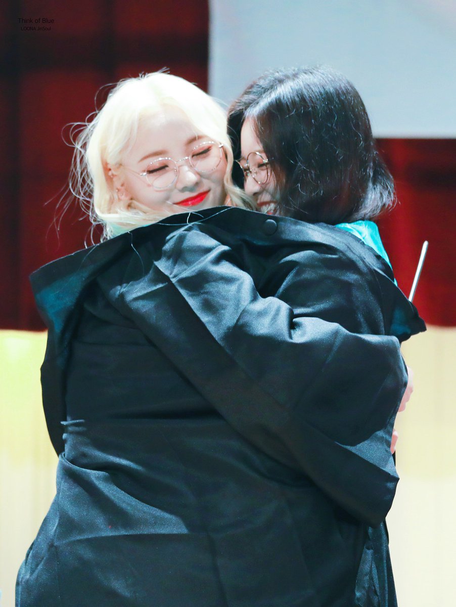 with<3 @hourlyjinsoul