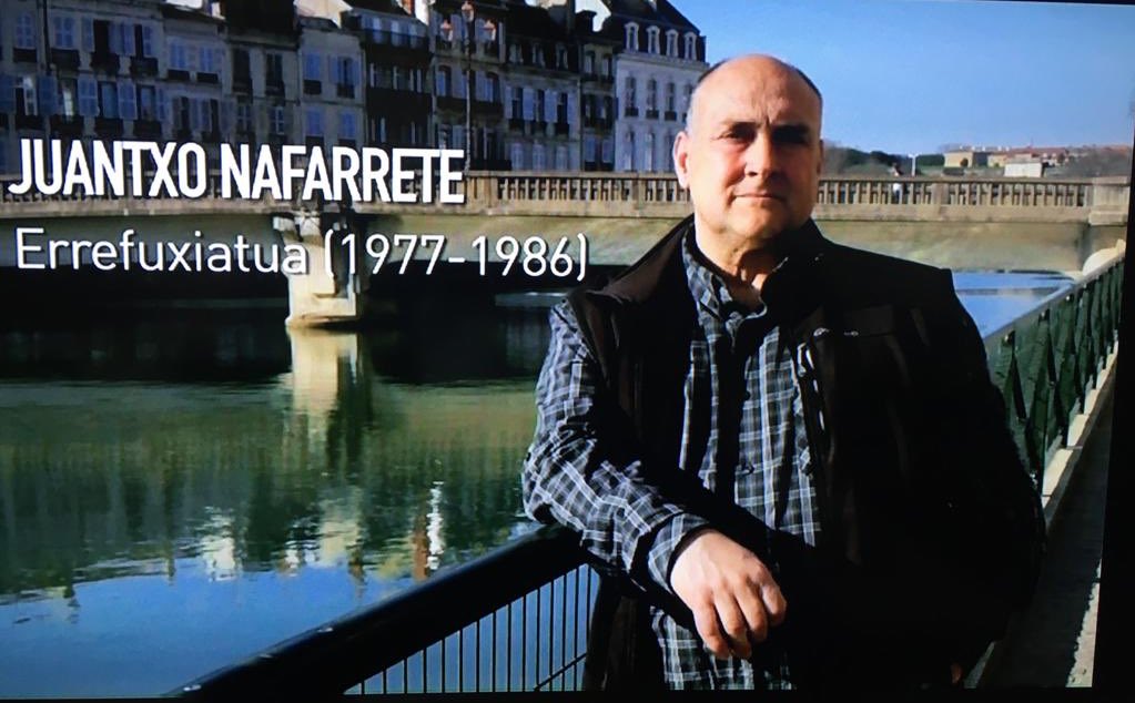 Agur eta ohore, Juantxo! Kartzela kidea eta borrokan lagun. Mila esker askapen prozesuari eginiko ekarpenagatik. Doluminak sendiei.

Irabazi arte!