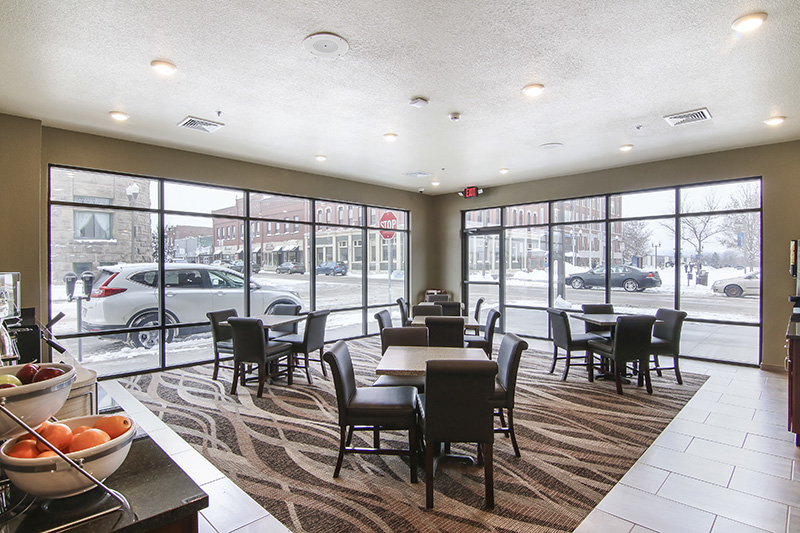 VOILA_Rewards's tweet photo. Looking for a hotel to stay in #Wisconsin?Check out Cobblestone Inn And Suites - Menomonie
#CobblestoneRewards #Privileges #Points #Travel #Stays #Hotels #USA https://t.co/iaU4ex6bxa