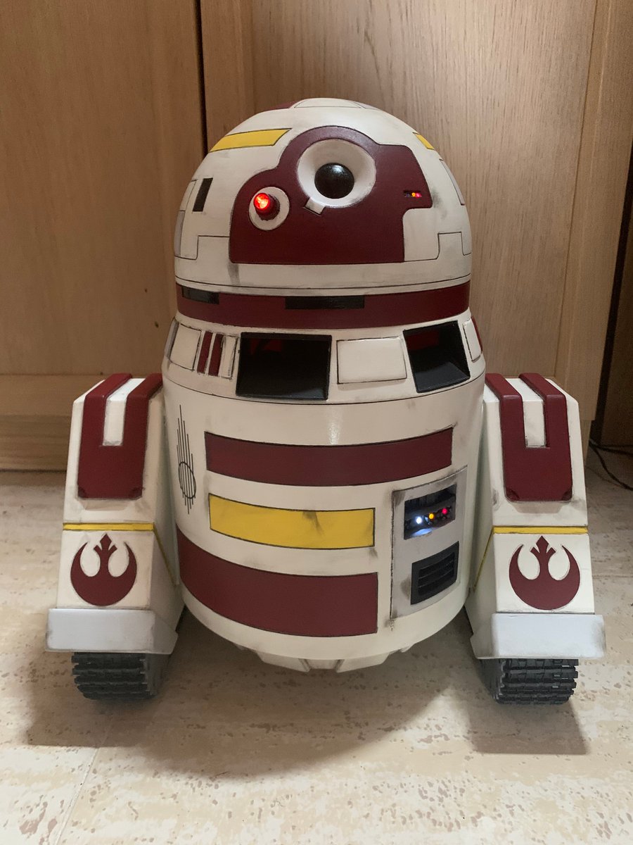 droid_builder's tweet photo. Añadiendo los toques finales a LS-LT5.
Adding some final touches to LS-LT5
https://t.co/DbgHgtfw8u
#LSLT5 #droidbuilders #UtilityDroid #StarWars https://t.co/TISwRj6Jtg