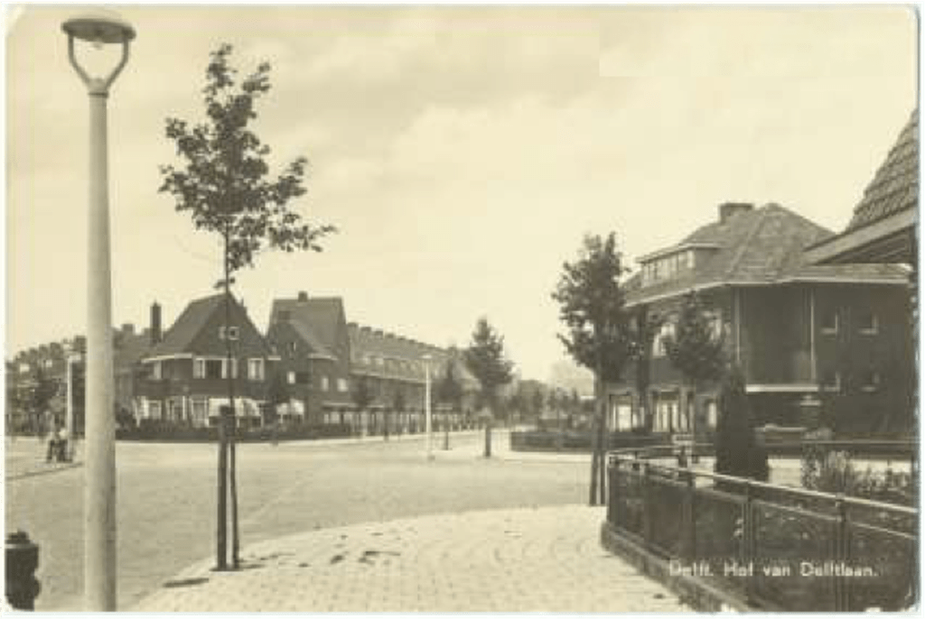 Dit maakten we mogelijk voor onze auto's in onze wijk:Delft, Hof van Delft: jaren 30 en nu https://decorrespondent.nl/11311/dit-deed-de-auto-met-jullie-wijk/1189318565325-47c96cc5