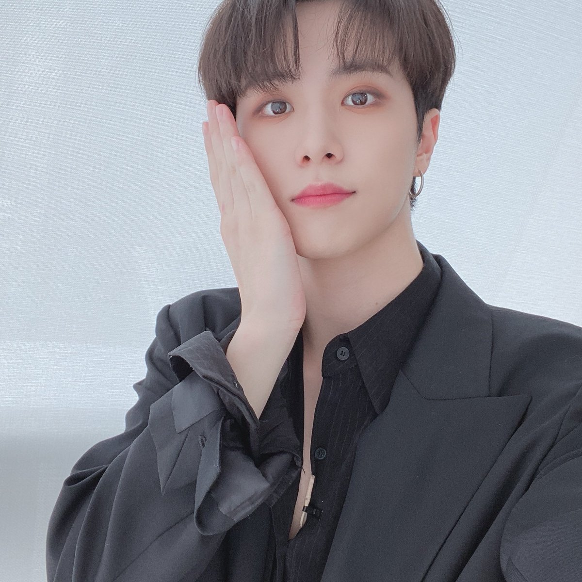 OUI_ent's tweet photo. 트롯무대에 흔들흔들 신이 나는 흥많은 동하닝😆✨
선배님들만큼 무대를 불태울 트롯천재 김동한은 다음 주를 기대해주세요🔥

#김동한 #KIMDONGHAN #OUIentertainment https://t.co/KHrlzssiiO