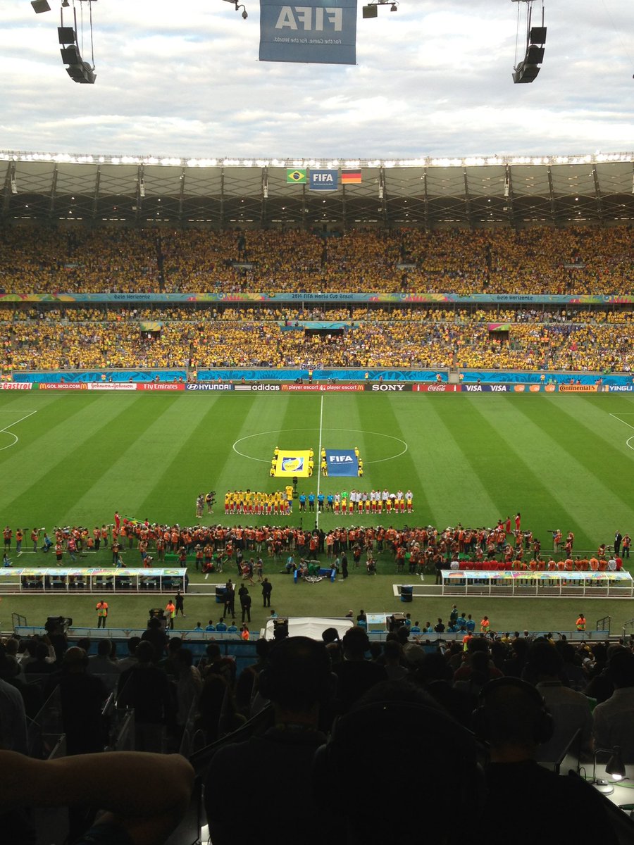 福西崇史 𝐓𝐚𝐤𝐚𝐬𝐡𝐢 𝐅𝐮𝐤𝐮𝐧𝐢𝐬𝐡𝐢 En Twitter ブラジルw杯14 の思い出 ミネイロンの惨劇 ブラジル Vsドイツ 1 7でブラジルの敗戦は衝撃だった スタジアムの試合前と後の雰囲気の違いも怖いくらい違う 泣いてる人続出 思い出 ブラジルw 福西崇史 𝐓𝐚𝐤𝐚𝐬𝐡𝐢 𝐅𝐮𝐤𝐮𝐧𝐢𝐬𝐡𝐢 En Twitter ブラジルw杯14 の思い出 ミネイロンの惨劇 ブラジル Vsドイツ 1 7でブラジルの敗戦は衝撃だった スタジアムの試合前と後の雰囲気の違いも怖いくらい違う 泣いてる人続出 思い出 ブラジルw