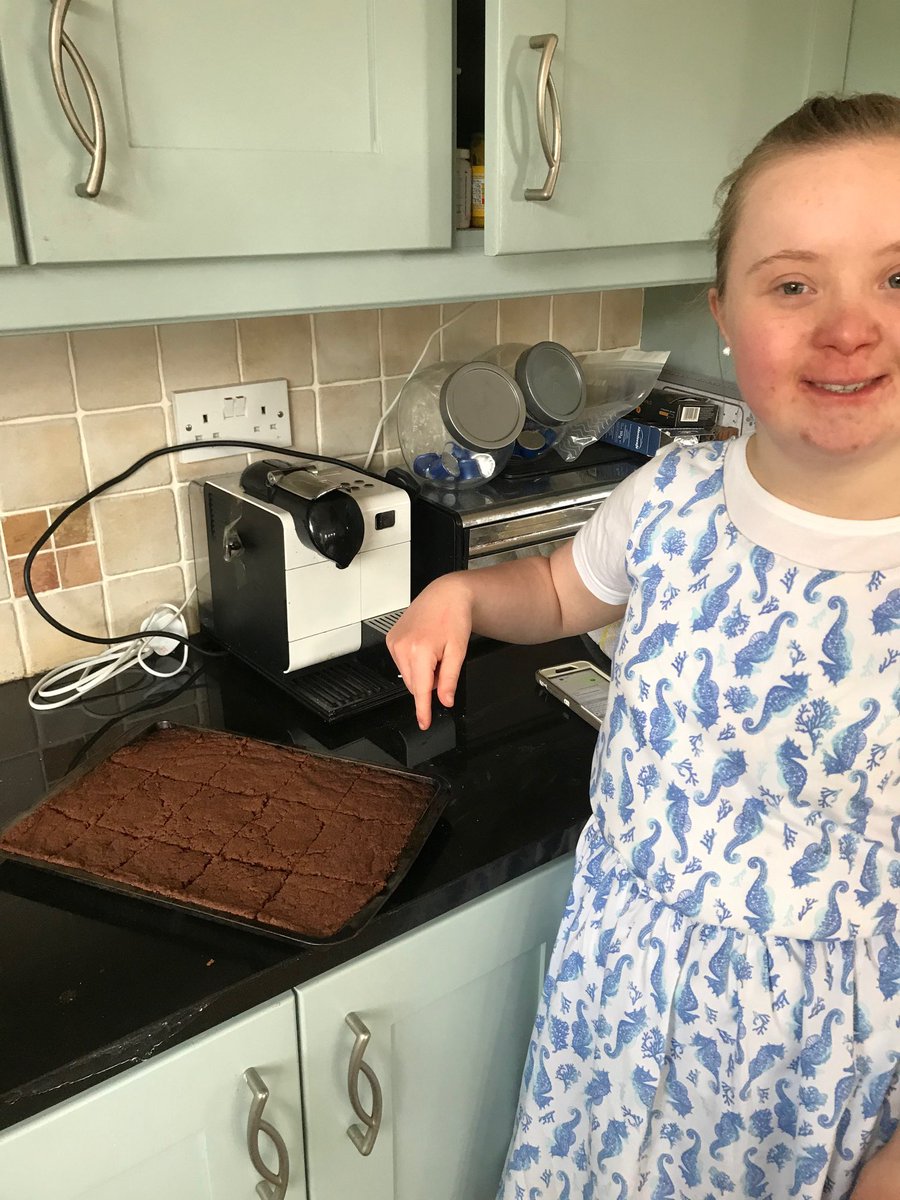 StCatherinesSS's tweet photo. Laura made brownies π#cookingwithjacqui #keepingbusyathome https://t.co/prROwG3FjJ