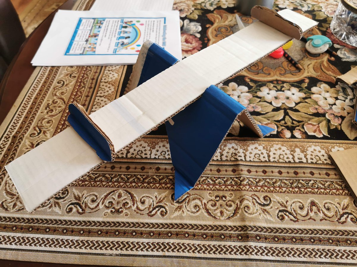 We have been given the challenge to make a model of a playground by the end of term. Squirrel Danielius has made a start on his model today and has made this amazing seesaw from cardboard! 🏞️