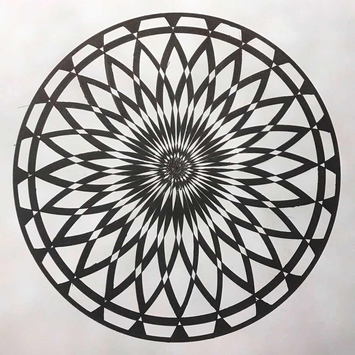 M_Kagerbauer's tweet image. Same as last one just black on white

I seem to get really absorbed in drawing recently. #learntanewskill #drawing #geometricpattern