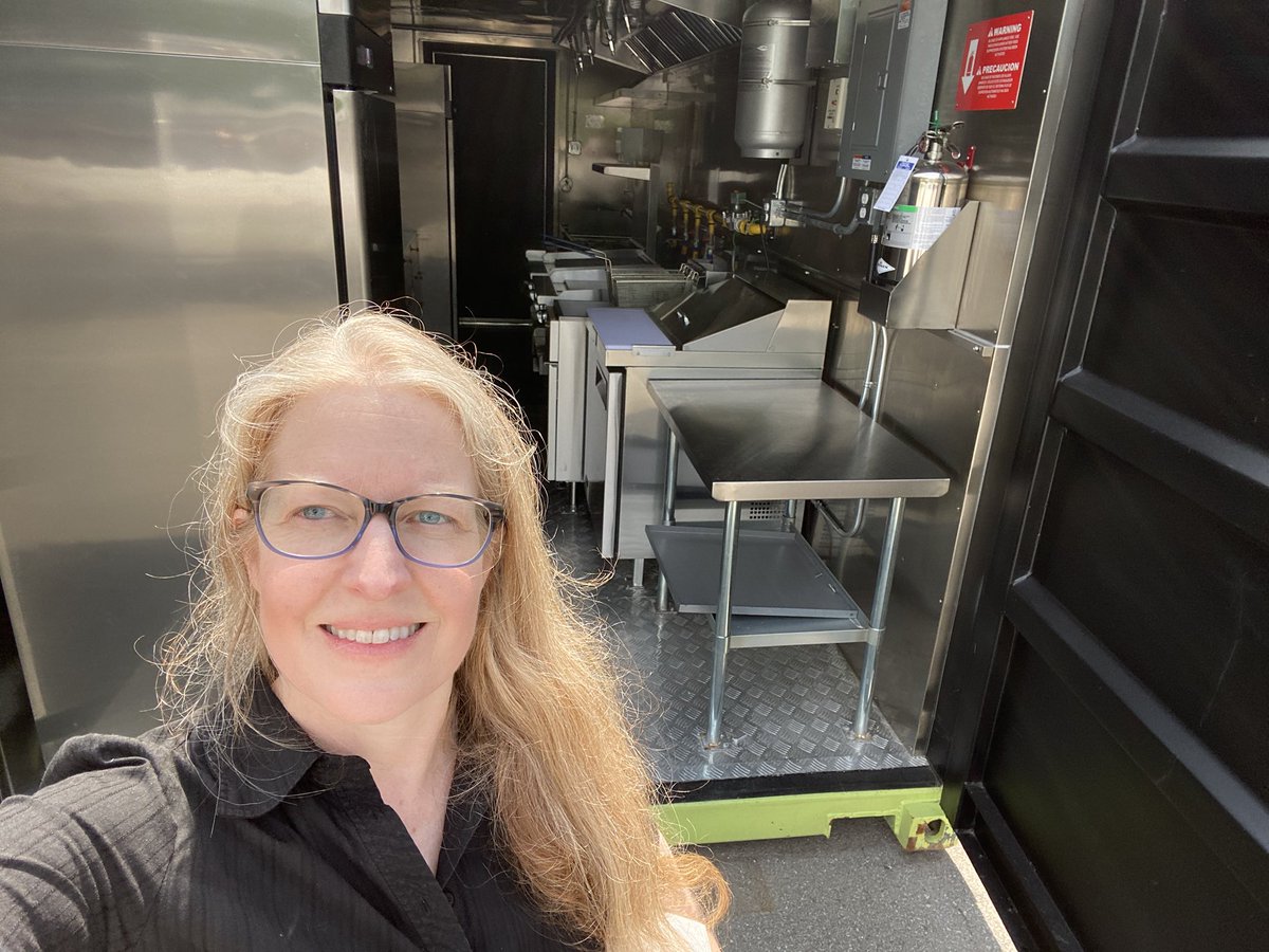 CElliottEng's tweet photo. On site at Venture Containers - a local company who are innovative global leaders. Thanks for the tour Will and Niki! #curiositycreates https://t.co/labi5hLIzu