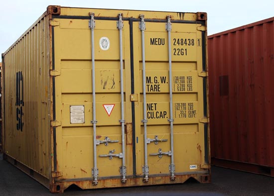 BREDA/NIEUWENDIJK - Man (45) uit Nieuwendijk aangehouden voor diefstal uit een container bij Bredase groothandel ..