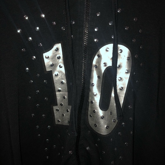 purpledaissy's tweet photo. So good I had to share! Check out all the items I'm loving on @Poshmarkapp from @TheDarkOrchid #poshmark #fashion #style #shopmycloset #fashionbug #marvel #devernois: https://t.co/VgwjmSBZWY https://t.co/gSPVHttoCK