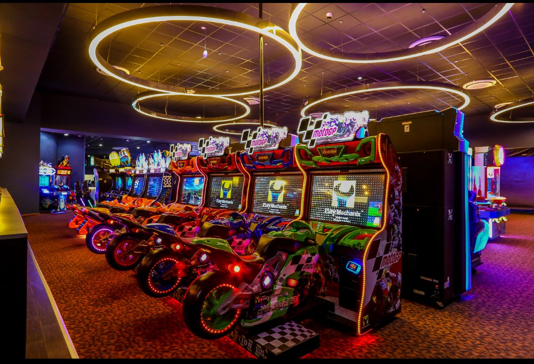 Rufus and bee - This is just the perfect place for a fun filled first date. Although it's quite expensive but when you get your access card you have the option to load the amount of chips you can afford ranging from 5k and above. The bowling alley is another BALL game entirely.