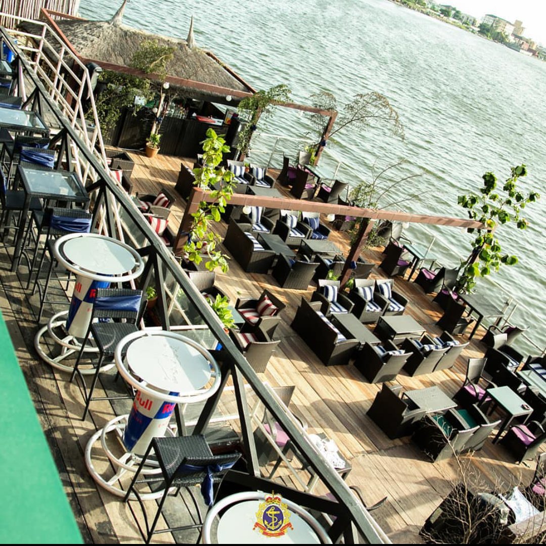 Sailors lounge - lekki Well if she's not the ONE just don't stress to take her here. The live band and the stand up comedy show is a great side attraction not to mention the sea breeze. It's quite expensive too so stack up your bread .