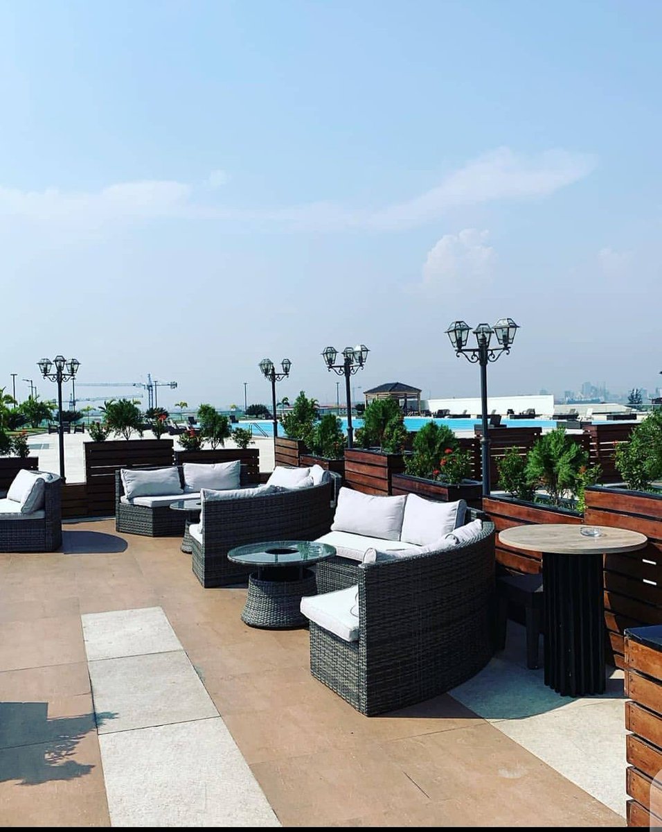 Pearl Towers/café - Eko Atlantic City Omo!!! If you no get money hide your face lol.But it's a view to see and eat with the loyl. Great service with mad views too