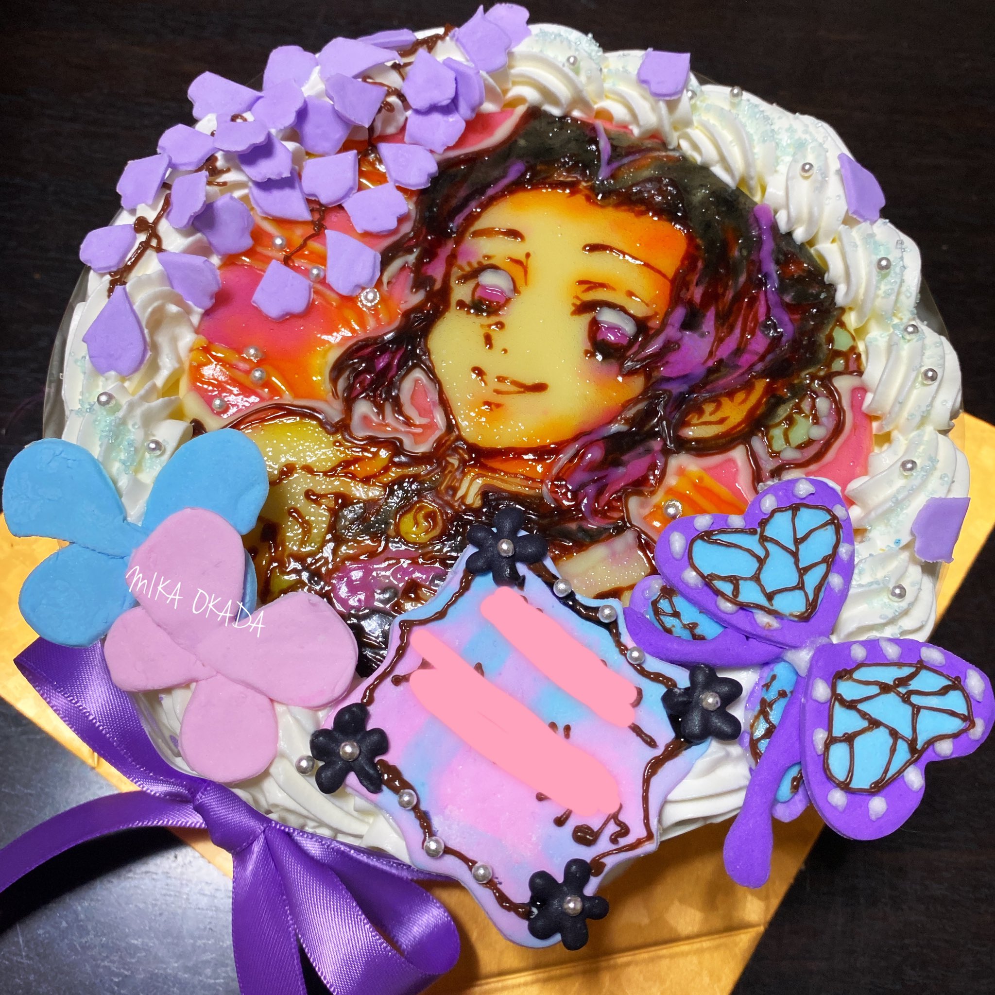 Originalcake Xelhes ゼルヘス 鬼滅の刃のしのぶさんのケーキ カナエ姉さんとカナヲちゃんもチョコプレートで付けさせていただいてます 飾りは髪飾りと藤の花を 鬼滅の刃 胡蝶しのぶ 胡蝶姉妹 ケーキ キャラクターケーキ イラストケーキ