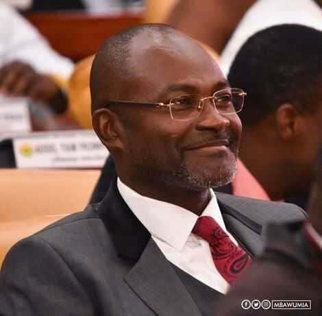 ekowlegacy's tweet photo. Happy birthday to this genuine man who speaks his mind like no other, wish we had only ten of you in this country #mentor enjoy your day #moremoneymoregirls https://t.co/Fea23zAmIg