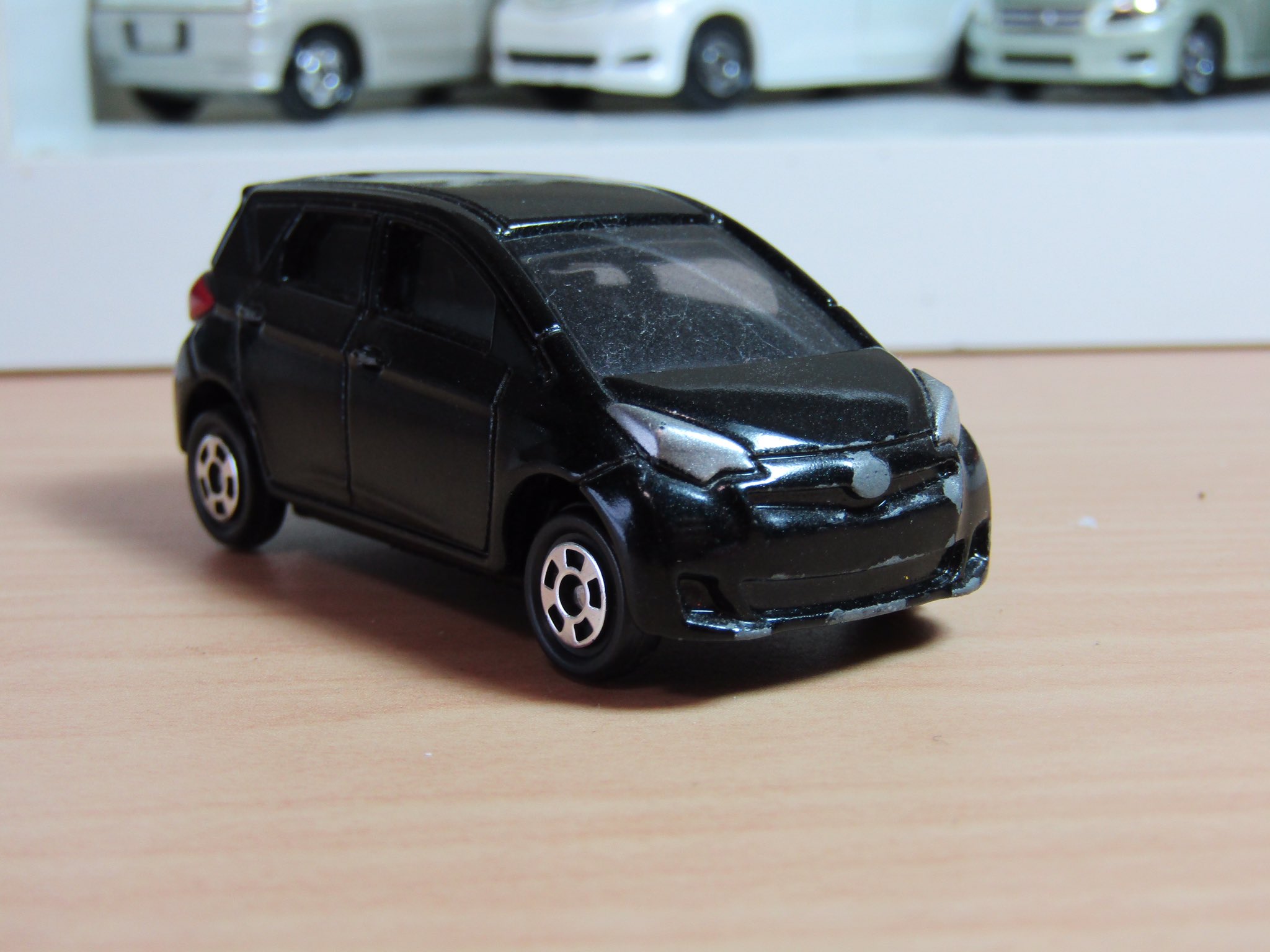 トミカコレクション トミカ トミカコレクションno 539 92 6 トヨタ ラクティス 11年に発売されたやや縮んでるファンカーゴの後継車 ラクティス でも後部ドアの開閉ギミックあるのは 親戚が新車で発売された時に買ってくれたもので思い出があります