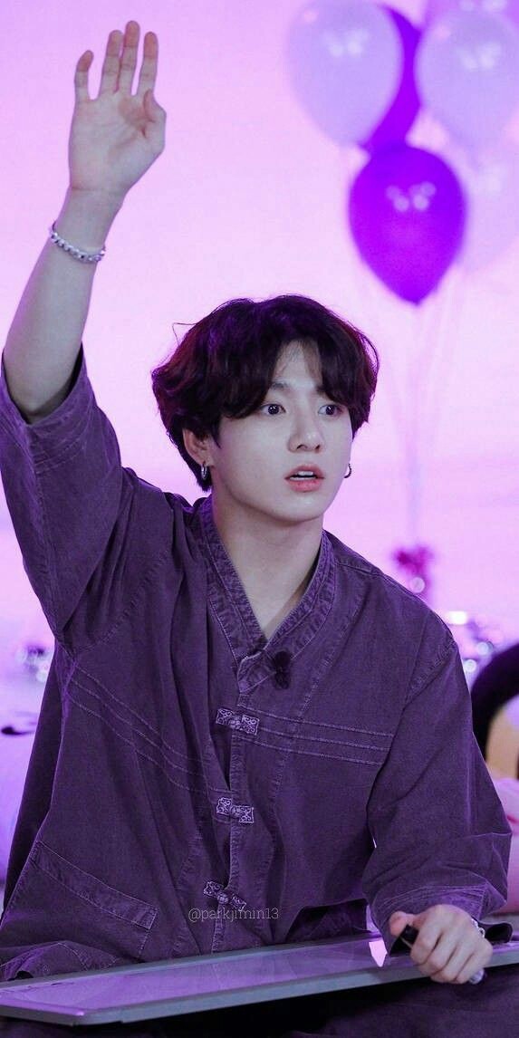 jeonjeks's tweet photo. Wassup, Gua Raelios
Warga baru di sini. So,Can you tell me 'bout this world? Biar gua nyaman ntar. 

Mtualan? Rt
Fambest? dm ae, I need that..
Yg suka jbjb dan nolong

#roleplayerindonesia #roleplayerkpop #Rpw #jeonjungkook #roleplayer #mutualanyuk #MutualanAjaDuluSiapaTauJodoh https://t.co/3PVYLjiL9v