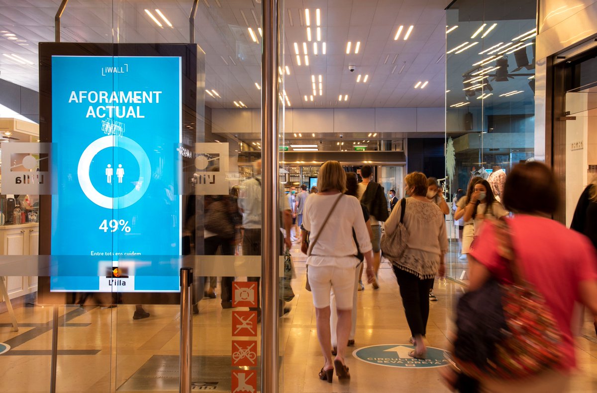 lilladiagonal's tweet photo. Aquestes són algunes de les mesures de seguretat que hem implementat a L'illa per protegir la salut de tots. #entretotsenscuidem #lilladiagonal https://t.co/lcASVekedD