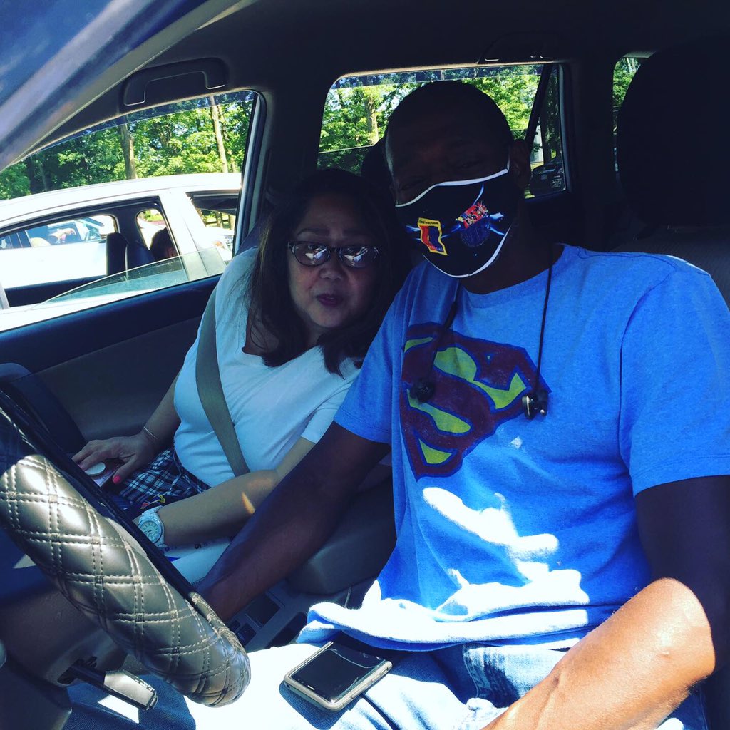 jersey_wizards's tweet photo. The drive by was awesome! Only the beginning for this young King.  
#littlefiddler #school4&amp;5 #AMS #ColoniaHS #RaritanValley #RahwayyouthSoccer #Merrilparkbaseball #Portreadingsaints #Iselingiants #Wizardsbaskball #RoyalRangers #Emmanueltabchurch #Bulldogs #point2prove #hoopnatio https://t.co/xI8JIwzKW1