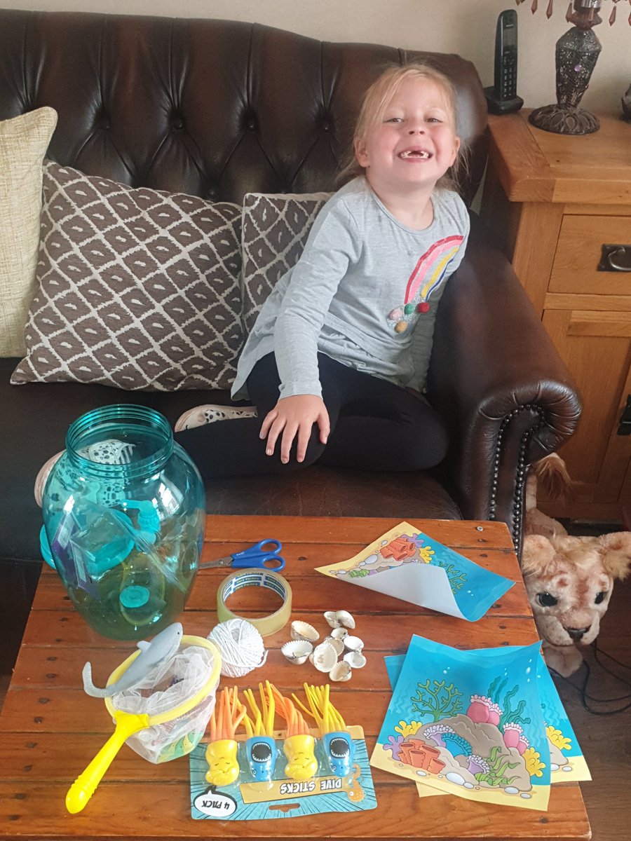 DelliusEmma's tweet photo. Esme designed and made her own habitat today. She then matched animals to their habitats.@otterSomervill1 @SomervilleCH44 #SomervillePrimHomeLearning https://t.co/GuF3KYO3Fw