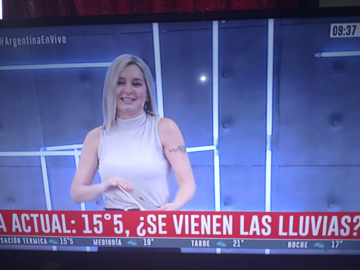 EvaSerranoeva's tweet photo. 1 año esperando que vuelvas!!! Que lindo es verte tan llena de vida🥰 me levanté temprano solo para verte🙌 #ArgentinaEnVivo  #C5N @MaruFernandez_ https://t.co/AILu10F1Tx