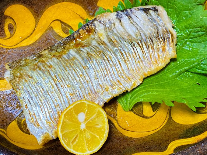 太刀魚の塩焼きのレシピ 下処理のコツの解説とおすすめの献立も紹介 お食事ウェブマガジン グルメノート