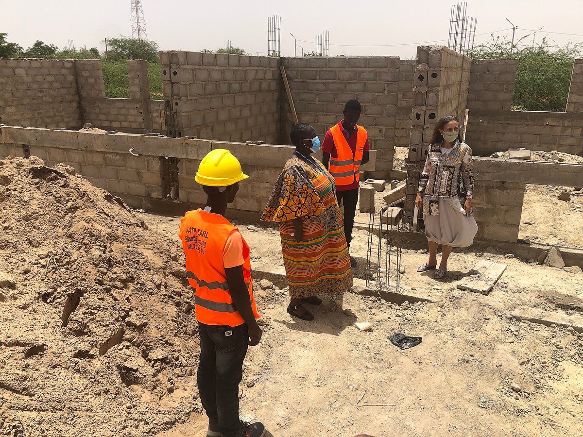 Refugees's tweet image. In the midst of an unfolding crisis in the Sahel, we are expanding four schools to include more classrooms, latrines &amp;amp; administrative blocs.

When the next school year starts, these schools can welcome more displaced children, protecting the right to an education📚

via @IKimyaci