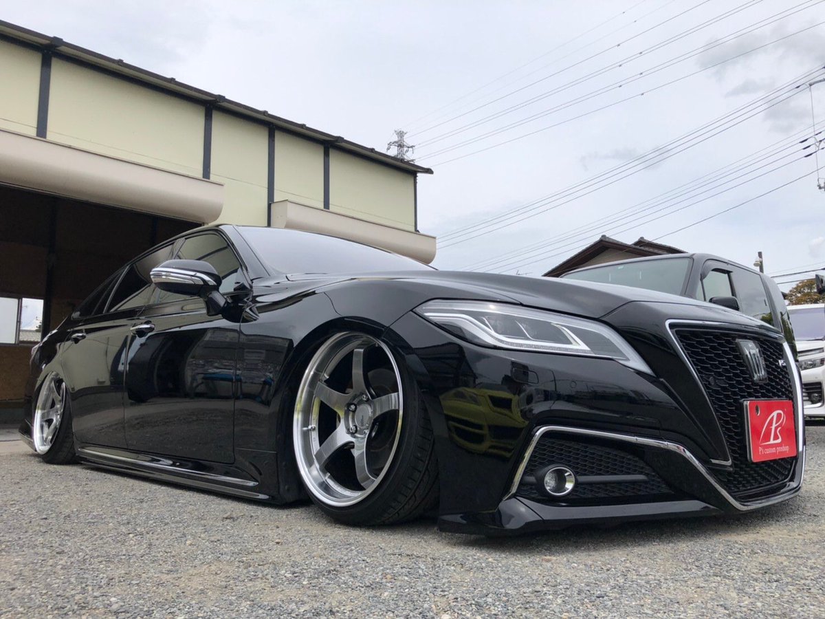 先日 22クラウンに @IDEAL_Japan2010 さんの AIRMAXを付けさせて頂き