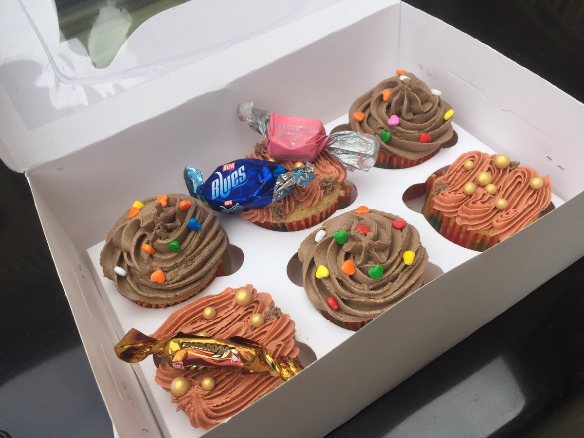 creamysnacks's tweet photo. Delicious, fluffy cupcakes are available for #3000. Delivery charges apply. https://t.co/QhlxENKO3H