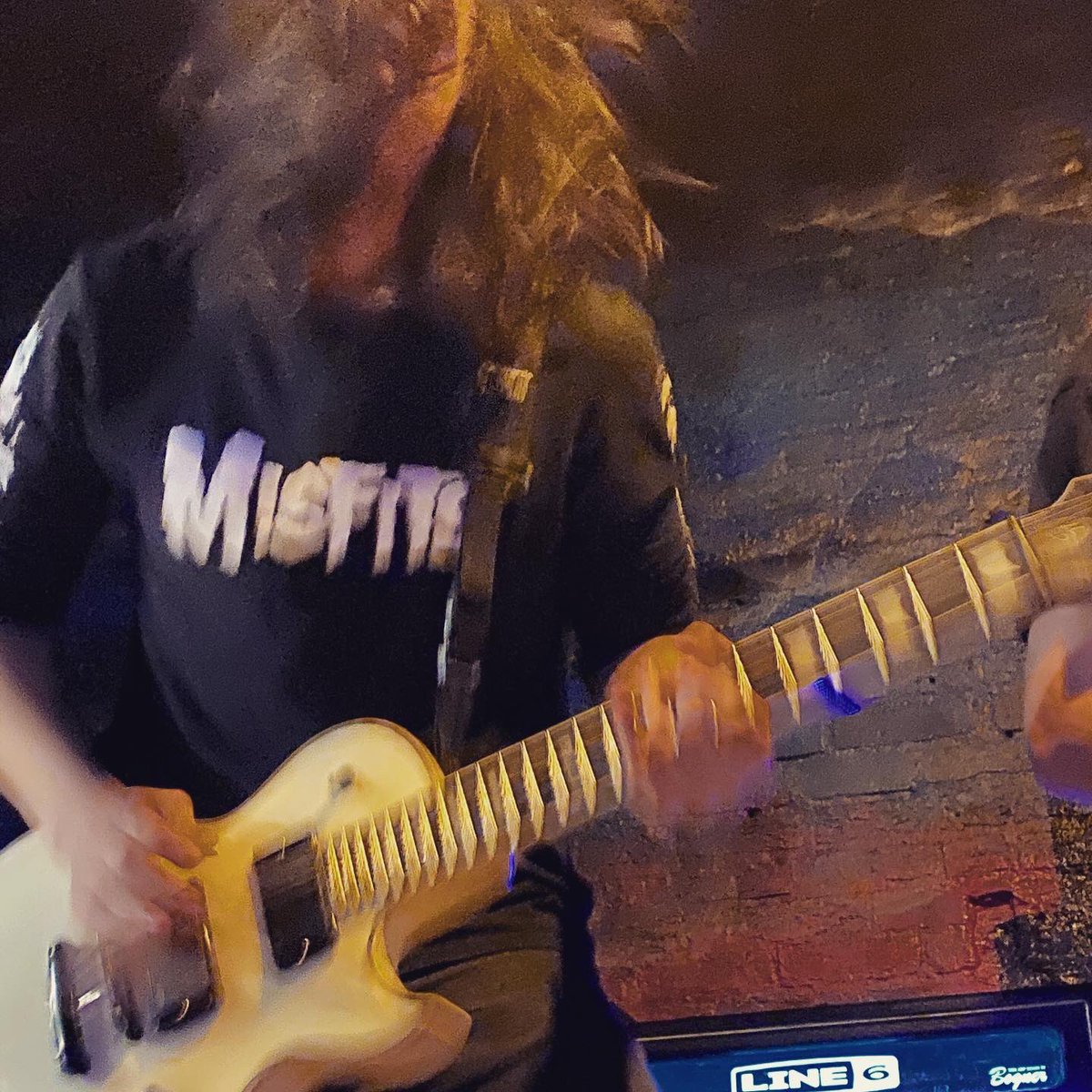 TrivialDiffere1's tweet photo. “Thrashing all around...” https://t.co/zApqqMu0iU
