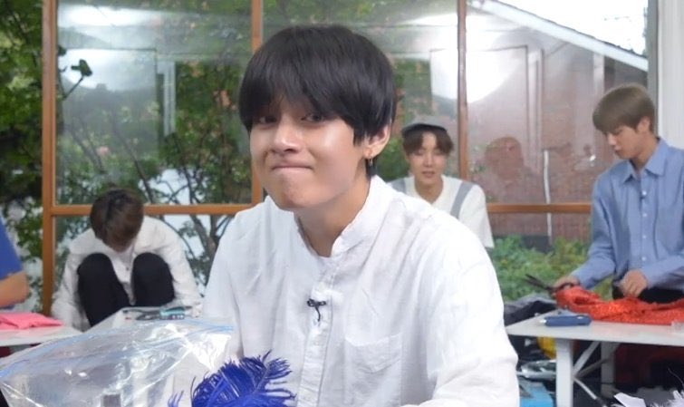 ม tweet media