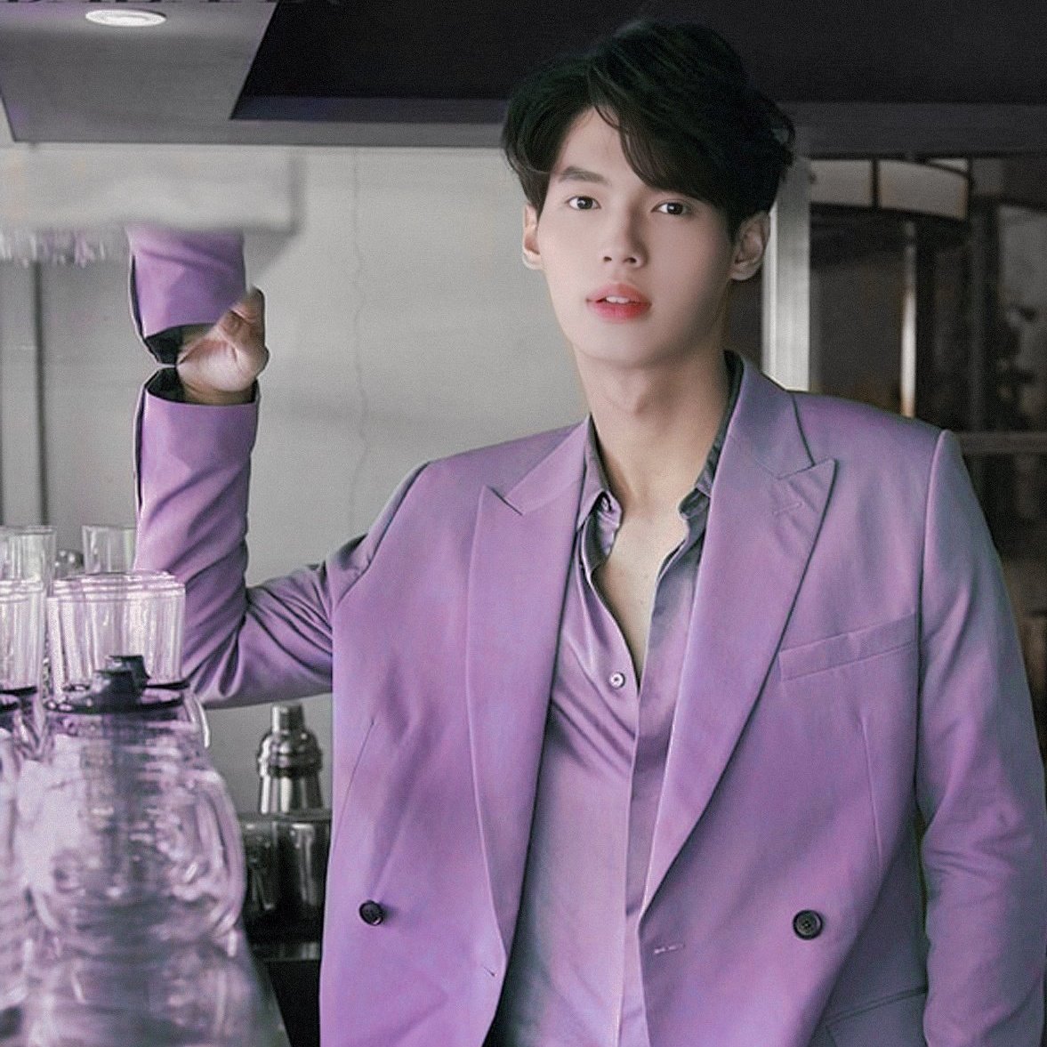 Adulkittiporn Family in VIOLET—   #offjumpol  #gunatthaphan  #winmetawin  #chimonwachirawit || can't find any Win Metawin photos that he's wearing Violet. 