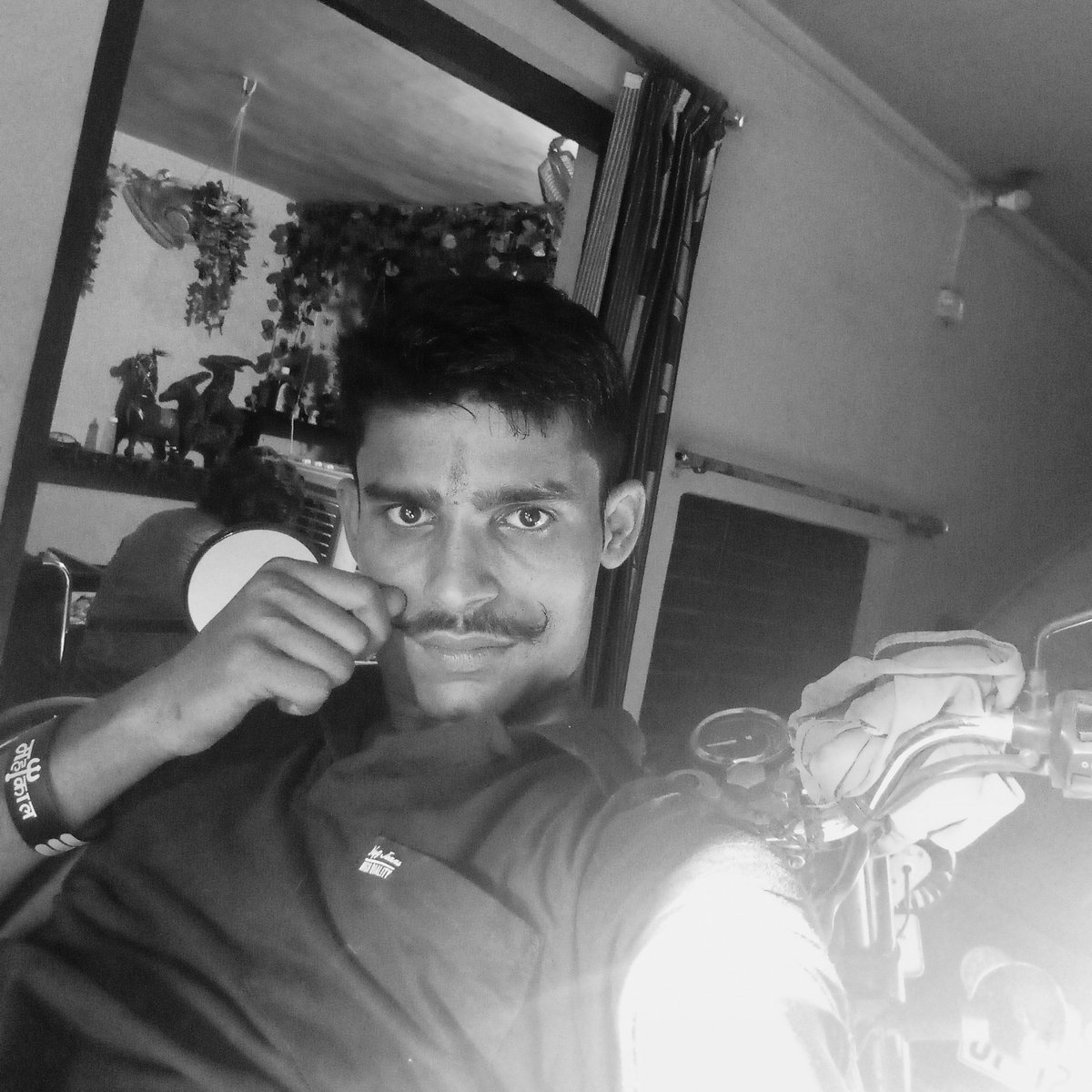 ImAPSC1Ramraj's tweet photo. #NewProfilePic
नाम इसलिए ऊँचा है 🗡️🚩
हमारा क्यूंकि हम बदला नहीं बदलाव लाने की सोचते हैं🗡️🚩
#प्रताप_सिंह
#जय_जय_श्री_रामकृष्ण
#संघ_भारत_की_शान https://t.co/wL4Xuo6xlj