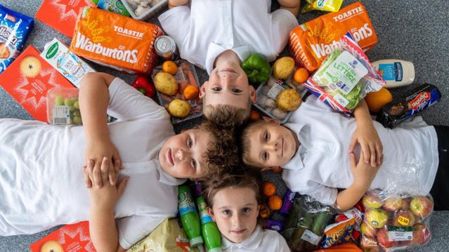 simonkidwell's tweet photo. .@MarcusRashford will deservedly get plenty of plaudits today for raising the profile a holiday hunger. I’d also like to give a special shout to Leeds Headteacher, @chrisdysonHT, who has championed  #holidayswithouthunger for a number of years. https://t.co/yvgX5TbB2M