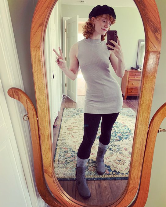 2 pic. I’m cute with clothes on too ? https://t.co/23ctKN9Dbc