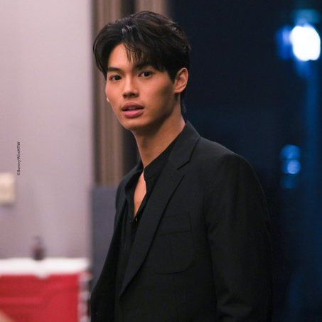 Adulkittiporn Family in a SUIT—   #offjumpol  #gunatthaphan  #winmetawin  #chimonwachirawit