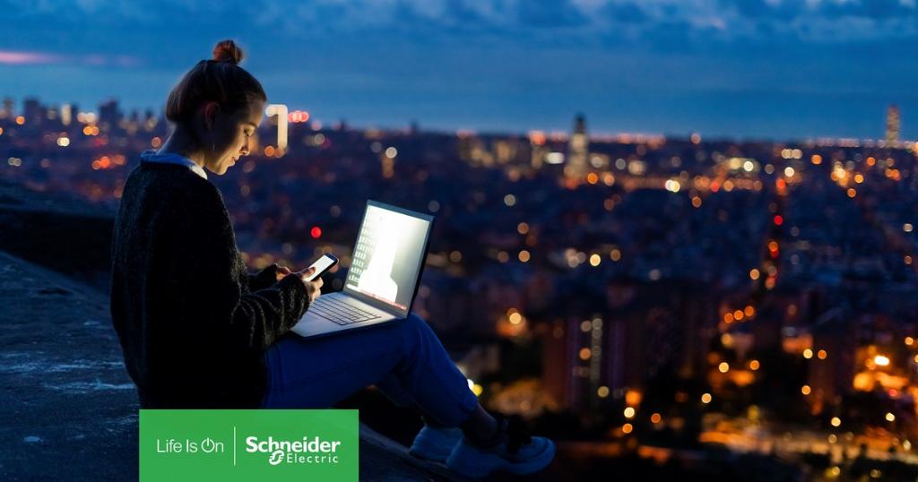 SEDataCenters's tweet photo. We predict that by 2040, 80% of total #DataCenter energy consumption will come from edge data centers. Kevin Brown recently discussed building sustainable and resilient edge data centers at #DCDVirtual. #EcoStruxure https://t.co/1Lz47mBaIU https://t.co/tVPk35Acxq