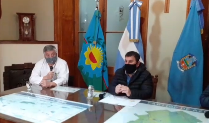 VerteAzul's tweet photo. "Ahora tenemos un escenario más complejo" dijo Bertellys hace instantes en conferencia de prensa. Dos profesionales de la salud con Coronavirus en Azul https://t.co/0FXLGysaYC