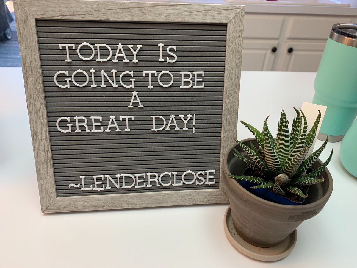 OmarQJordan's tweet photo. COO, @BenjaminRempe's 10 year old daughter put this together. How cool is this? 🥰
Future Chief Positive Officer in training!
💚 @LenderClose, a CUSO 💙 
#creditunions #communitybanks #cuso #lenderclose https://t.co/Yo45Y8kfCQ