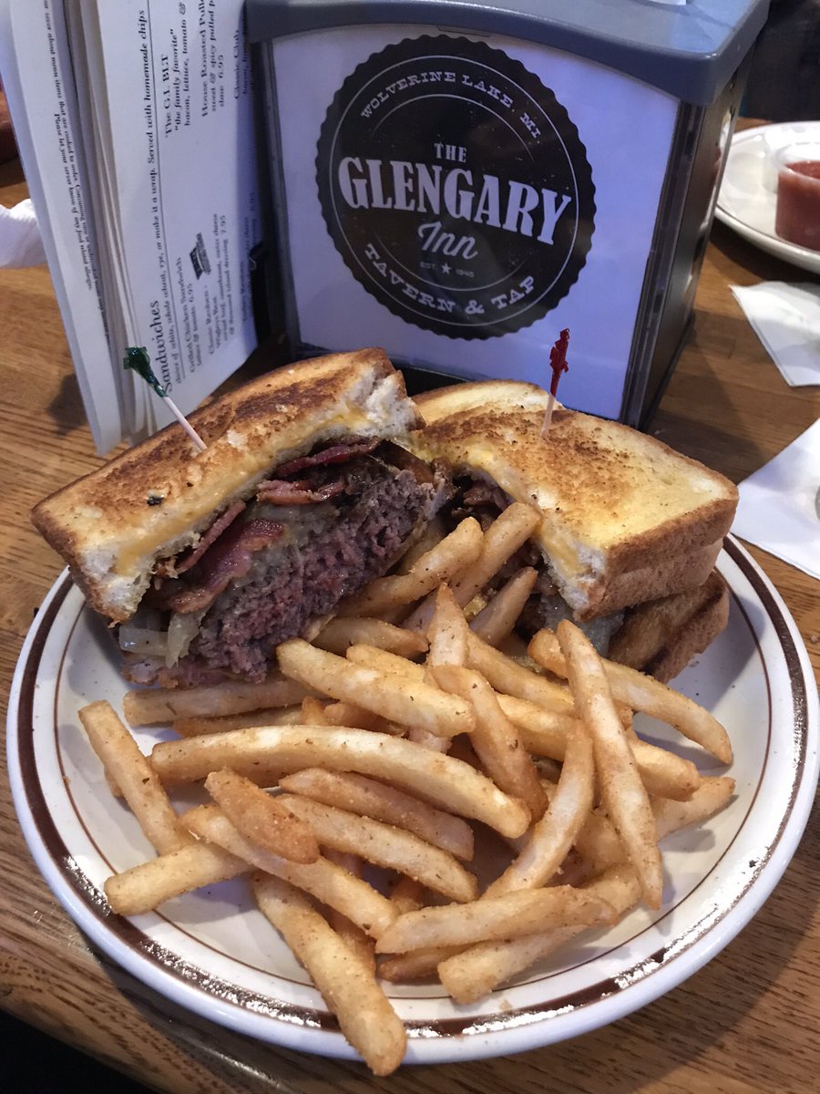 Was too fuced to not try, a bar burger (very tasty) but the catch was it had grilled cheese sandwiches for buns. It was extremely good if not a hellish meal to look upon, would recommend if you care not for your own health