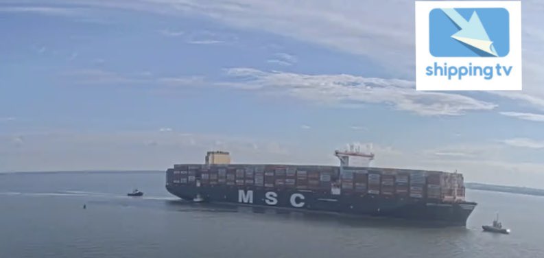 MAIDEN CALL: MSC AMBRA arrives at the Port of Felixstowe from Colombo youtu.be/XZbuhFd42aU