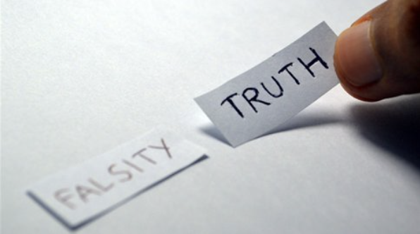 VakilBharati's tweet photo. The further a society drifts away from the #Truth, more it will hate those which speak it.
#Spirituality #Positivity #TruthSeeker #TruthThatRocks #Belief #Faith #TruthMatters #Life #TruthSpeaker #เคธเคคเฅเคฏ ๐ https://t.co/o3lbDe5e0B
