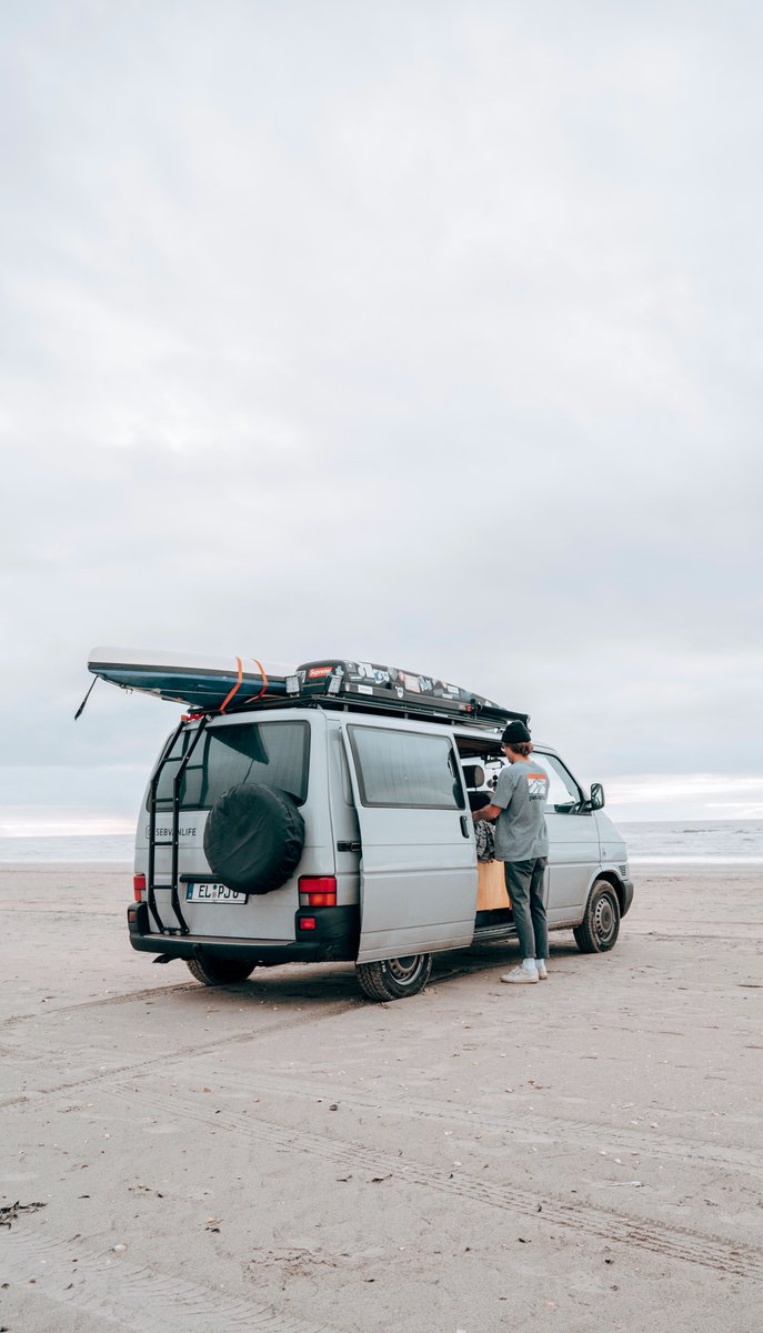 vansofgermany's tweet photo. Diesen Van habt ihr hier bestimmt schon häufiger gesehen. - Und hier erfahrt ihr auch mehr über den lieben Seb 👇🚐 #vansofgermany #surfer #campervan #diyvan

https://t.co/sro5ifPdYd https://t.co/S2j0cYsbEw